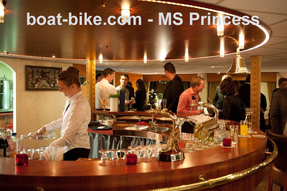 MS Princess - bar